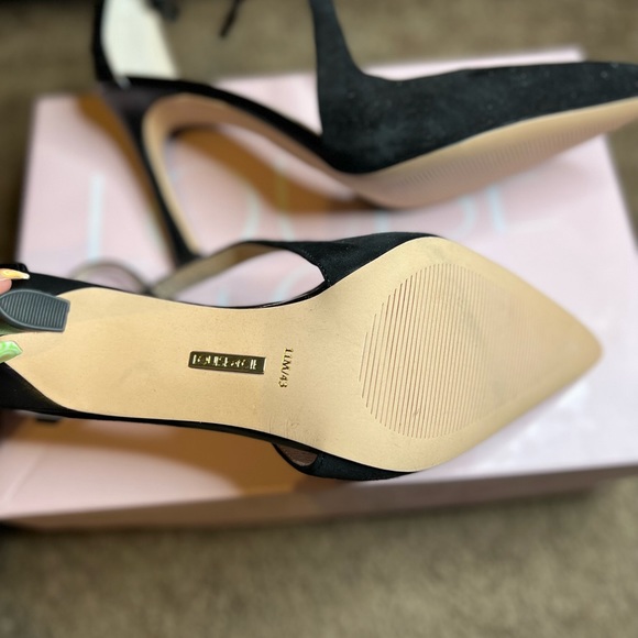 Taniel Pump
LOUISE ET CIE - Picture 2 of 6